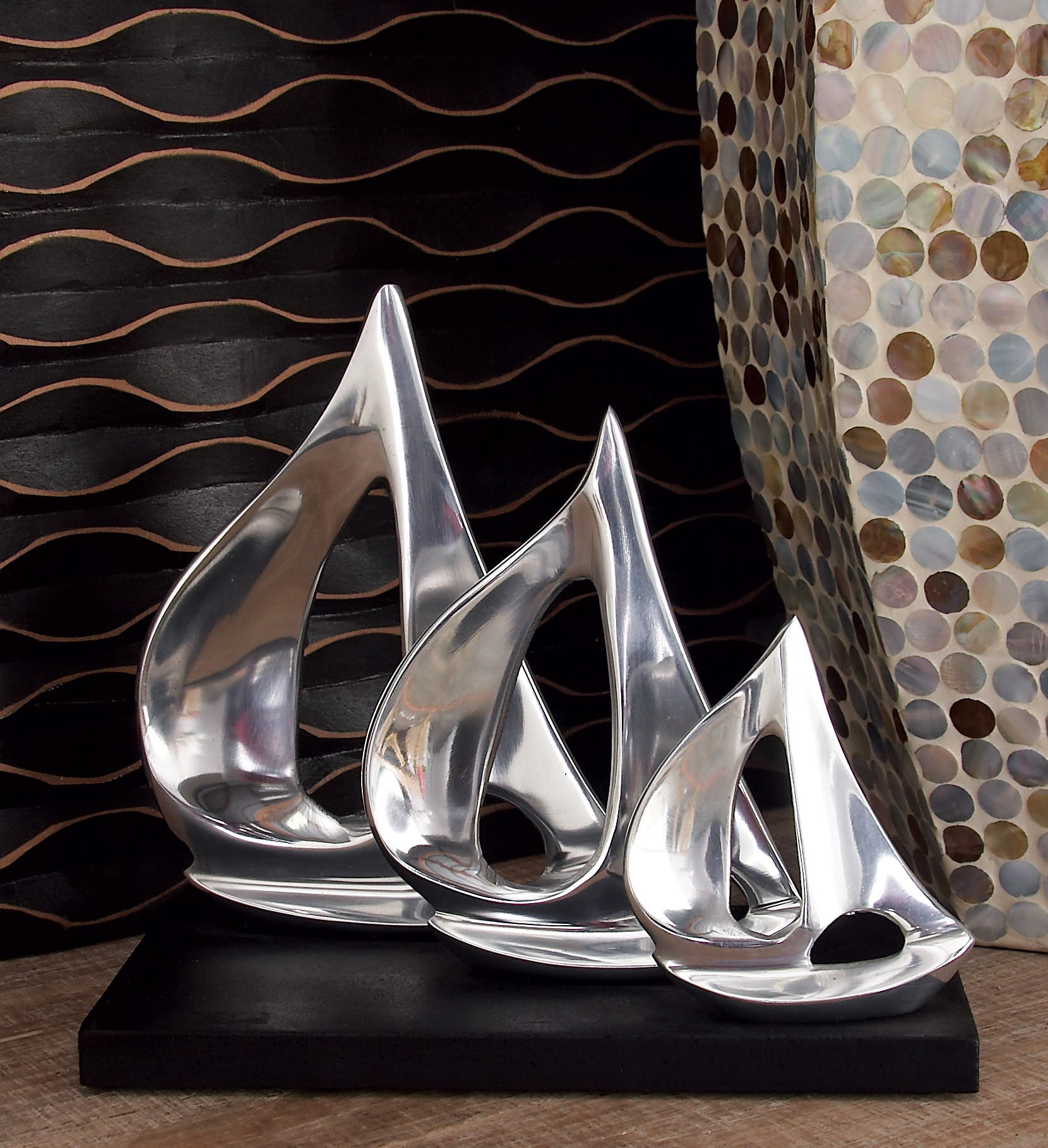 26915_21 Aluminum Sailboat Decor - Image 1