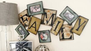 Metal Wall  Photoframe